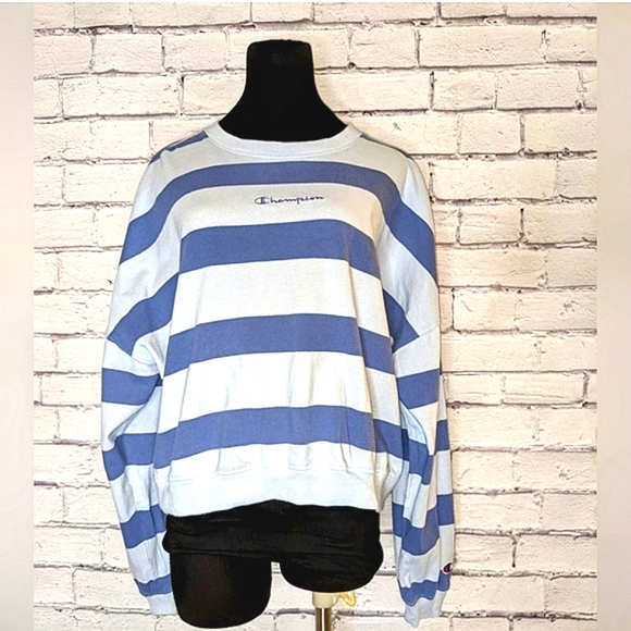 CHAMPION Cropped Oversized Sweater - Picture 1 of 13